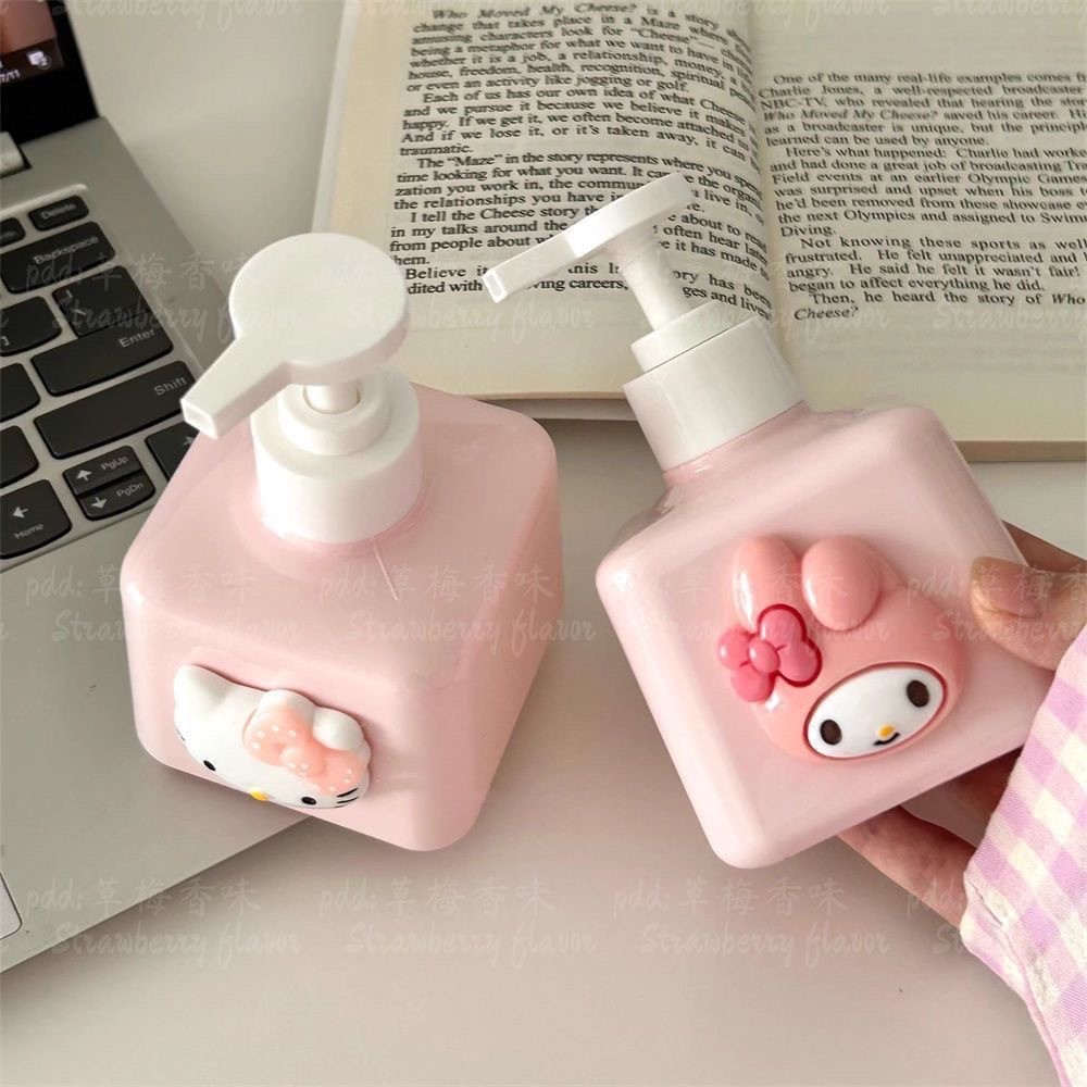 Ảnh Aubess [Quà tặng] Chai đựng dầu gội và sữa tắm Hello Kitty dạng bóp Bình đựng xà phòng du lịch Sanrio Bathroom 3