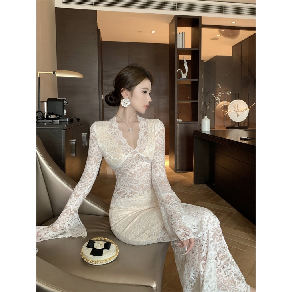 Mùa Thu Đông Thời Trang Tính Khí Cổ Chữ V Đầm Nữ Gợi Cảm Rỗng Lộ Eo Tay Phồng Dài Tay Ren Chặt-Fitting