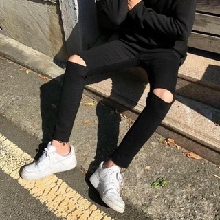 Quần Skinny Jeans Nam AMILY Màu Đen Trơn chất bò đen rách gối dáng ôm tôn dáng trẻ trung