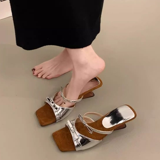 Phong Cách Hàn Quốc Mũi Vuông Mở Mũi Cao Gót Dép PU Nêm Gót Hình Chữ T Nữ Thời Trang Mùa Hè Mặc Ngoài Chống Trơn Trượt Thời Trang Cao Gót Slipp