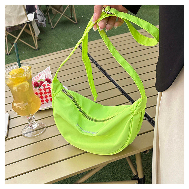 Túi đeo chéo nữ mùa hè đa năng bằng vải nylon mới, túi bánh bao cho học sinh, túi đeo chéo thoải mái