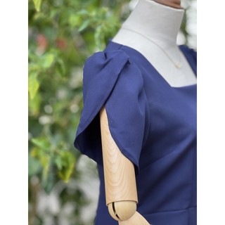 (SALE LỖ NGHĨ BÁN)  Đầm Trung Niên Cao Cấp BIGSIZE thiết kế trẻ trung sang trọng chất liệu vải thoáng mát thêu hoa