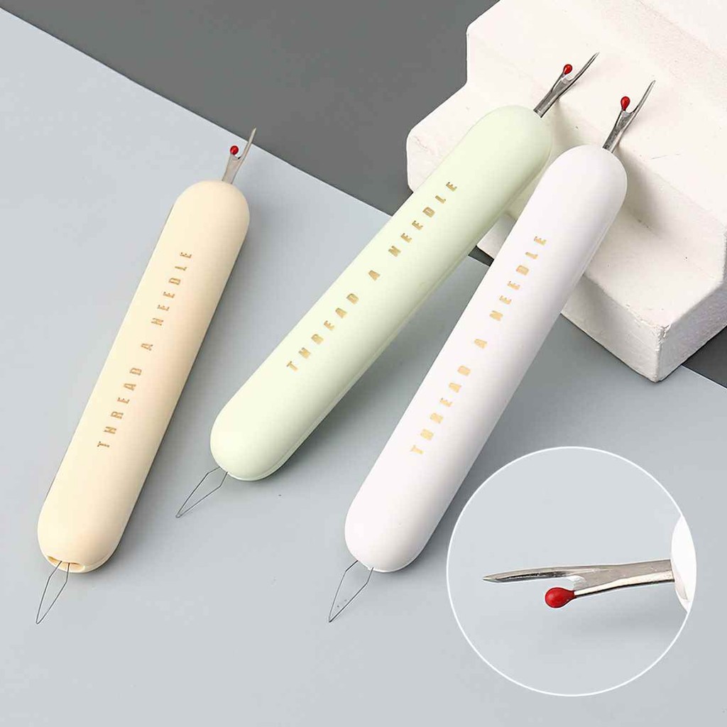 Dụng Cụ Xỏ Kim Chỉ, Cắt Chỉ 2 Trong 1 Giao Màu Ngẫu Nhiên