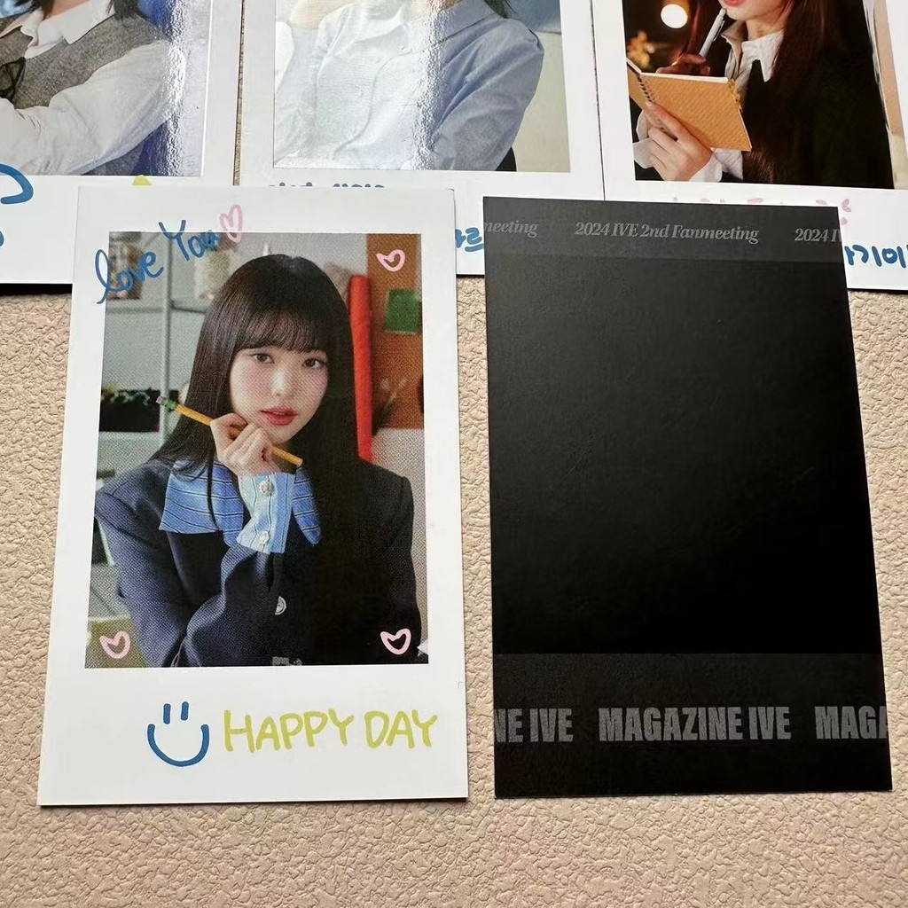 Kpop IVE 2024 Fanmeeting MAGAZINE Photocard thứ 2