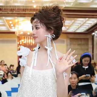 Bông tai hạt tua rua ngọc trai phong cách múa ba lê