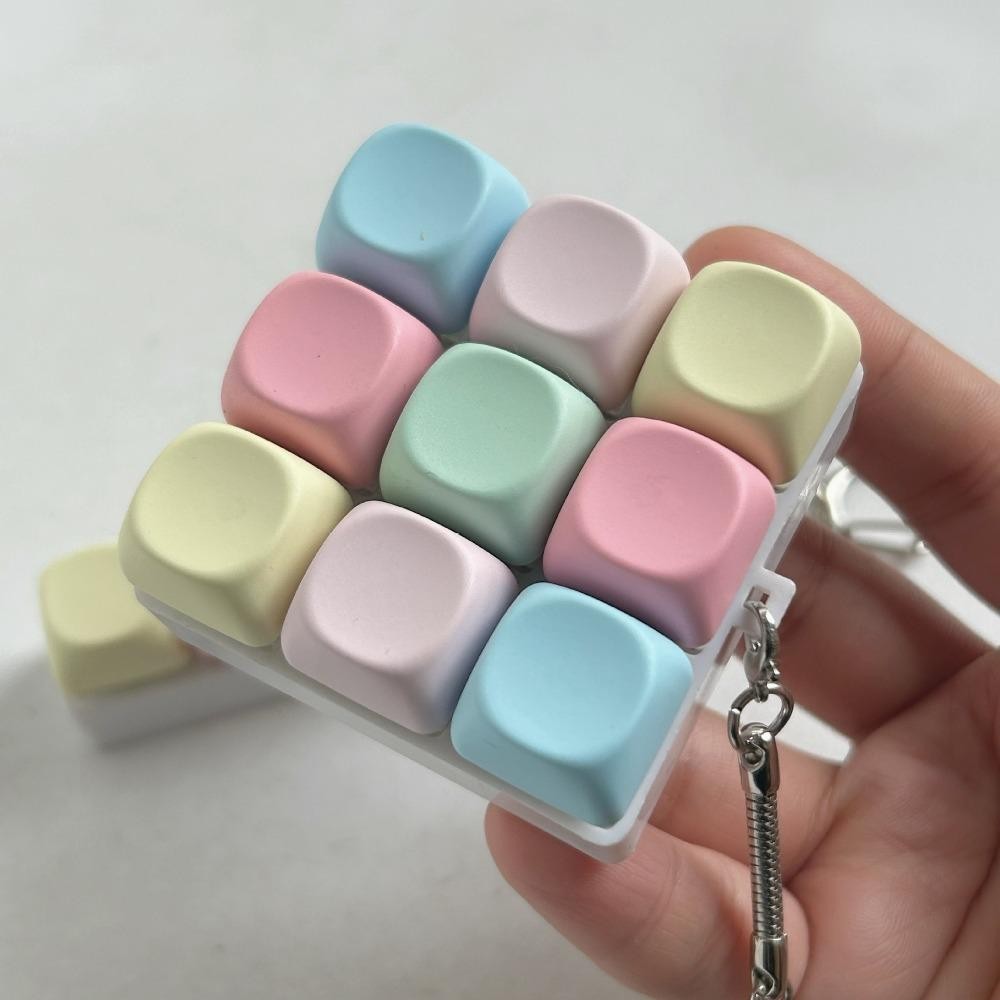 ITRUMPET Fidget Móc Khóa, 4 / 9 Phím Nút Chìa Khóa Bàn Phím Ngón Tay, Vượt Qua Thời Gian Giảm Căng Thẳng Keycap Đồ Chơi Giải Nén Người Lớn