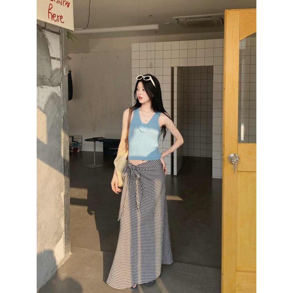 Áo camisole đan cổ V cho phụ nữ, áo khoác ngoài không tay ôm sát màu xanh mùa hè
