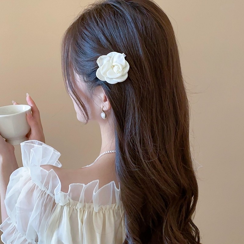 Kẹp tóc Camellia nhỏ thơm satin nhẹ nhàng cô gái mũ retro hoa mỏ vịt kẹp siêu cổ tích internet nổi tiếng phụ kiện tóc kẹp tóc