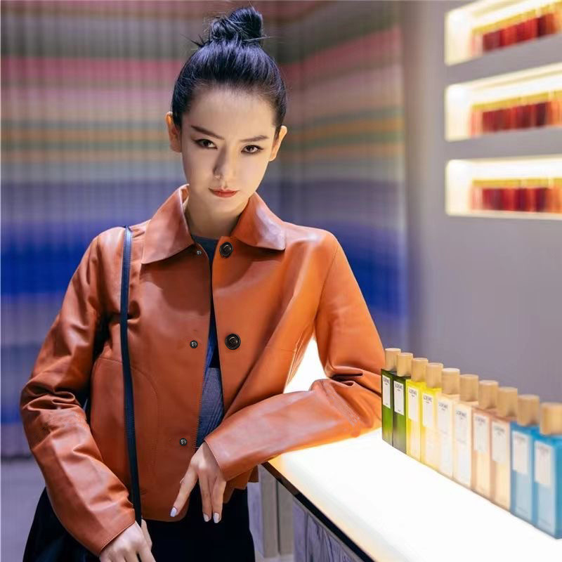 Áo khoác ngắn xe máy Star Qi Wei Ladies Áo khoác da PU Áo khoác da thời trang. Áo khoác mỏng hơn phong cách Trung Quốc mới