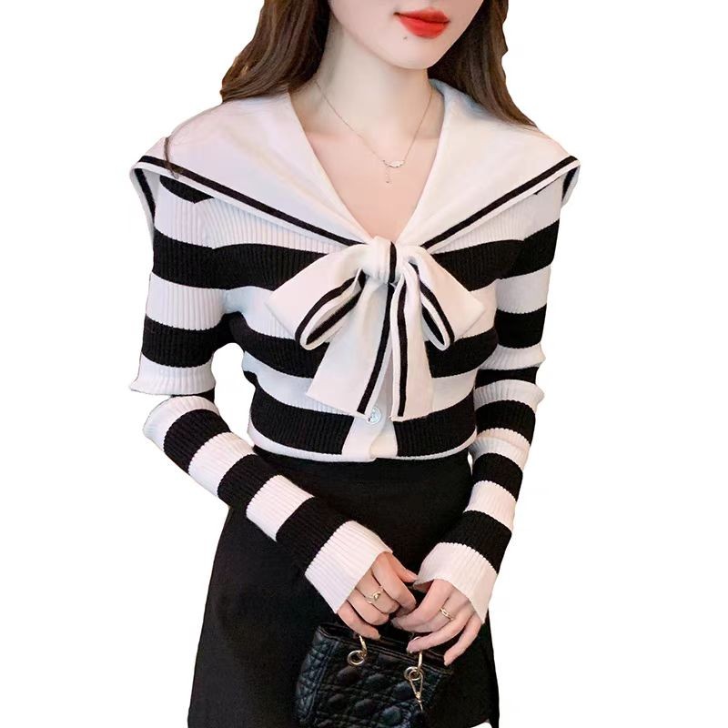 Suxi Pháp Retro Sọc Thu Đông Mới Áo Len Dệt Kim Dài Tay Áo Len Nữ 241118