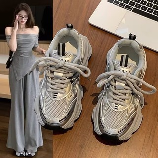 Giày đen cho phụ nữ, giày thể thao mới, đế dày, tăng chiều cao, lưới thoáng khí, đa năng, nhẹ nhàng, thoải mái