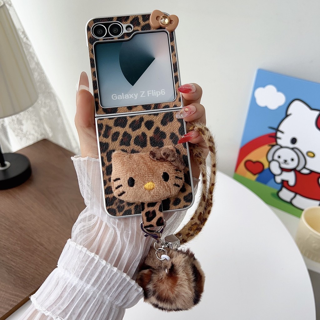 Cao Cấp Sang Trọng Mới Họa Tiết Da Báo Thiết Kế Gấp Ốp Lưng Điện Thoại Samsung Galaxy Z Flip 3 4 5 6 7 7FE Vỏ Cho Z Flip7 Thiết Kế Tối Giản Thời Trang Vỏ Bảo Vệ Mạ Điện