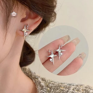 Maybest 1 Đôi Bông tai hình ngôi sao bạc thời trang Zircon dành cho nữ Cô gái Hàn Quốc Ngôi sao bốn cánh Bông tai cá tính Trang sức {VN}
