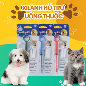 Ống bơm thuốc và thức ăn cho thú cưng