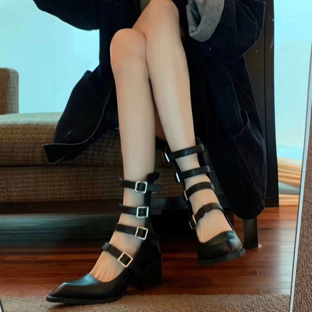 La Mã Khóa Dây Đeo Mũi Nhọn Giày Gót Dày Nữ Xuân Hè Phong Cách Mới Dép Giày Bốt Nữ Retro Hot Girl Rỗng Giữa Ống Giày