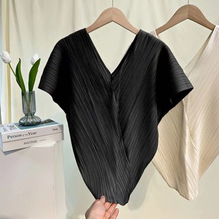 Miyake Xếp Ly Mùa Hè Phong Cách Mới Thời Trang Tất Cả Trận Đấu Rời Cổ Chữ V Áo Sơ Mi Nhỏ Tính Khí Thanh Lịch Không Đều Ngắn @