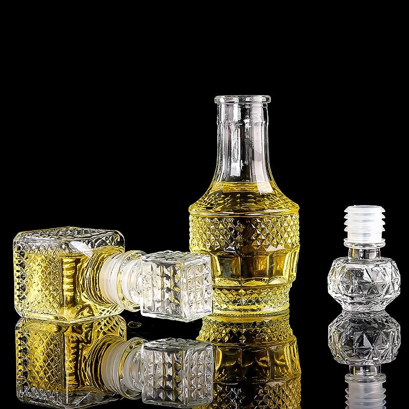 # ruierdd # 1 Chiếc Chai Rượu Whisky Tinh Thần Trống Nhỏ 50ml Chai Rượu Thủy Tinh Có Bình Đựng Vít.