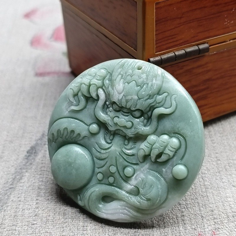 Đá quý lục bảo Lantian Jade mặt dây chuyền đầu rồng phong cách cổ điển cho nam