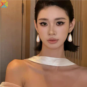 Retro Giọt Nước Ngọc Trai Bông Tai Tính Khí Đơn Giản Đa Năng Tòn Ten Bông Tai Nữ Đầm Phụ Kiện