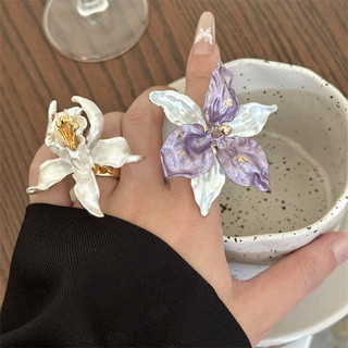 Vòng cổ vintage thiết kế tulip với men nhỏ giọt dầu, cánh hoa mở rộng, màu sắc nổi bật