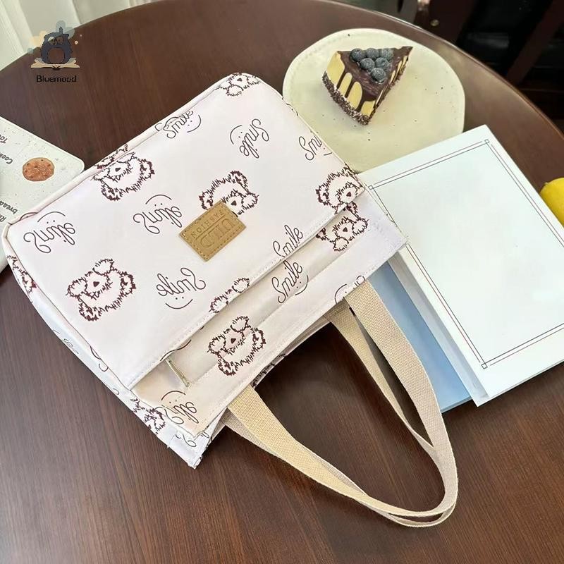 [Bluemood] Túi xách công suất lớn in hình gấu hoạt hình Công nhân văn phòng Túi Tote Bento di động Mới