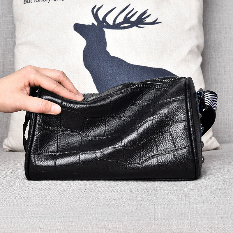 New Women's Genuine Leather Pillow Bag Crossbody Bag Autumn Winter Versatile Fashion Crocodile Pattern Large Capacity Shoulder Bag Trendy