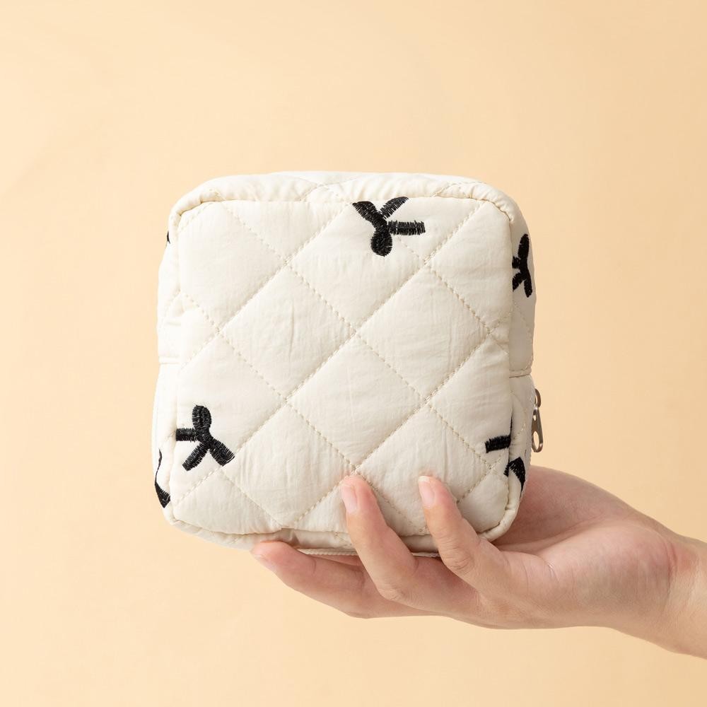 SNUGHOUSE Túi đựng đồ trang điểm nhỏ, Túi đựng khăn ăn vệ sinh bằng vải Cotton, Coquette Bow Móc khóa tai nghe Ví đựng tiền xu