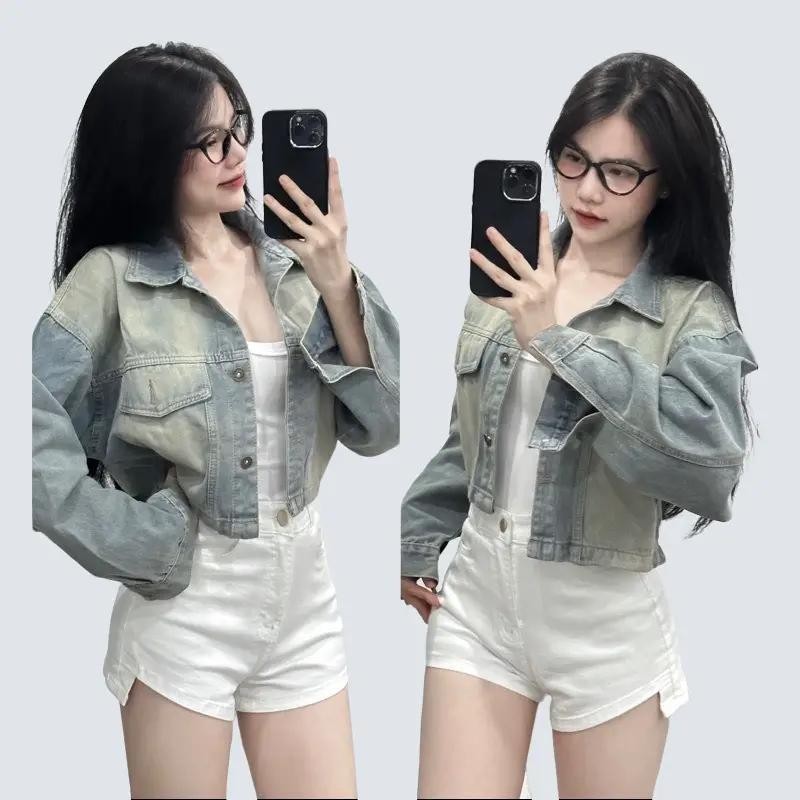 Áo khoác jean croptop nữ, áo chống nắng nữ freesize form thường phối túi lật màu loang phong cách cá tính- AK016
