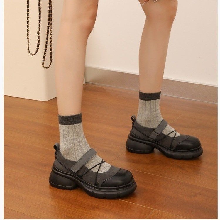 Hàn Quốc mũi tròn miệng nông gót giữa giày lofoe PU Velcro chống trượt chịu mài mòn học sinh hàng ngày Thích hợp đi ra ngoài giày đơn thường ngày nữ xưởng giá sỉ