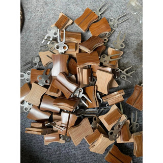 Xiên hoa quả trúc cật cho chim chào mào, xiên chuối cho chim