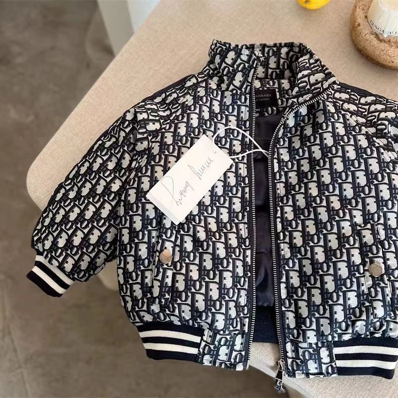 Hàng sẵn có Áo khoác đệm trẻ em Phong cách mùa đông Áo khoác độn hình bé trai Áo khoác trẻ em Cổ áo có đệm thời trang Đồng phục bóng chày thời trang cho bé