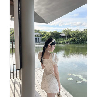 (Hàng may chuẩn loại 1) Đầm hoa nhí cổ vuông phối ren _SEP House