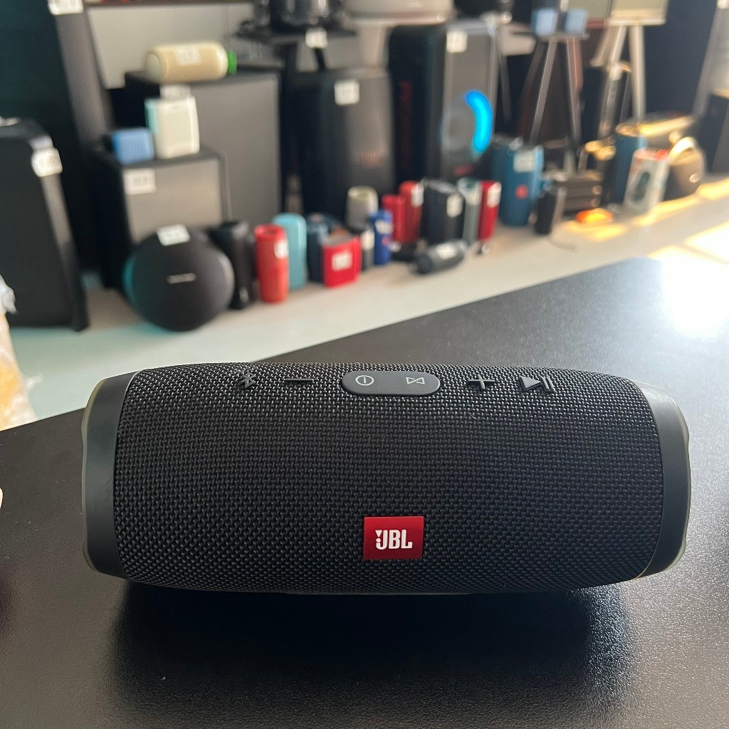 Loa Bluetooth cầm tay JBL CHARGE Hàng cũ không vỏ hộp