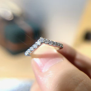 Nhẫn Zircon Hình Chữ V Thời Trang Có Thể Điều Chỉnh Độc Đáo Đơn Giản Nhân Vật Nhẫn Nữ