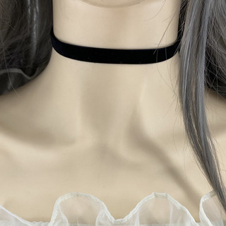 Ju Jingyi sinh nhật phong cách công chúa cùng kiểu Vòng cổ nhung đen dây nhung đơn giản Vòng cổ xương đòn choker