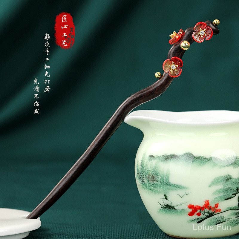 Đầu cành Chunman phong cách cổ đàn hương hoa mai đỏ kẹp tóc tua rua cảm giác cao cấp đơn giản hiện đại sườn xám trang sức tóc Hán phục