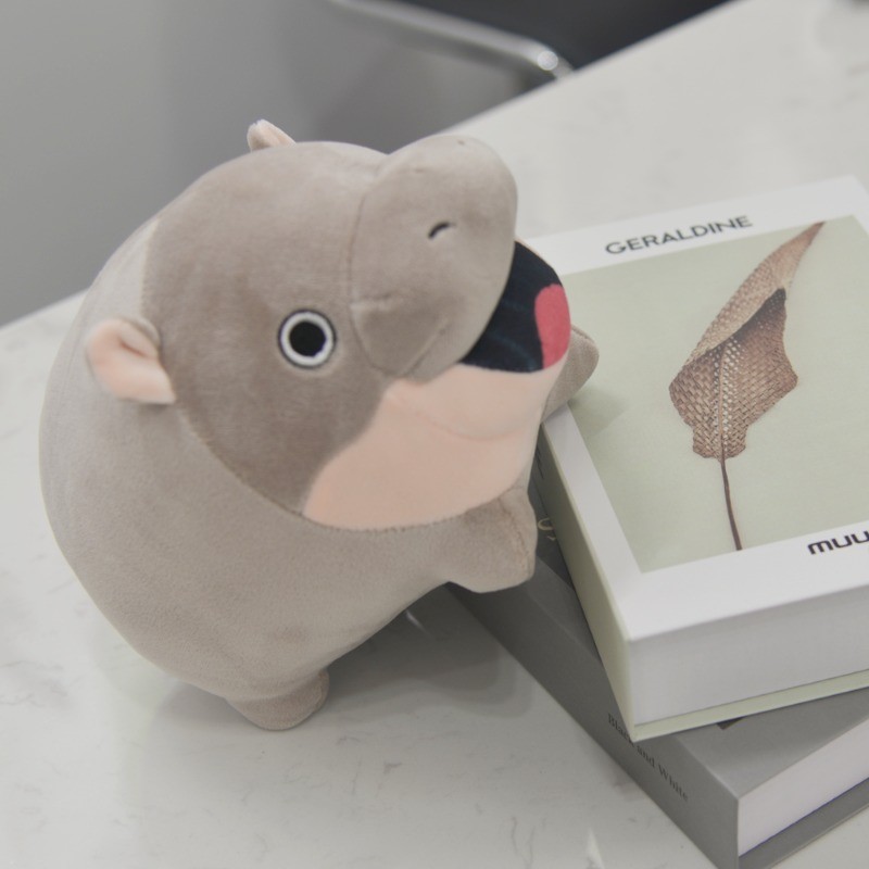Moo Deng Đồ Chơi Sang Trọng Moo Deng Hippo Plushie Búp Bê Ba Lô Dép Vui Vẻ Giáng Sinh Hà Mã Đồ Chơi Nhồi Bông Mặt Dây Chuyền Mềm Mại Cho Bé Đồ Chơi Làm Dịu Trang Trí Nhà Gối Quà Tặng Giáng Sinh Đổi Quà Tặng