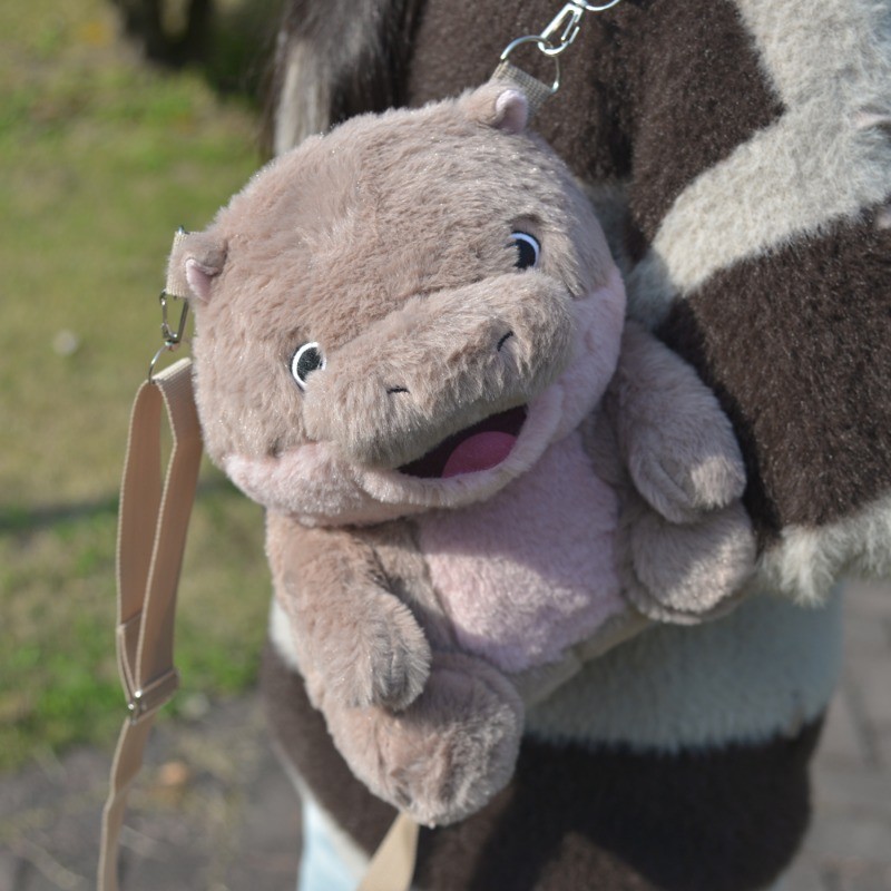 Moo Deng Đồ Chơi Sang Trọng Moo Deng Hippo Plushie Búp Bê Ba Lô Dép Vui Vẻ Giáng Sinh Hà Mã Đồ Chơi Nhồi Bông Mặt Dây Chuyền Mềm Mại Cho Bé Đồ Chơi Làm Dịu Trang Trí Nhà Gối Quà Tặng Giáng Sinh Đổi Quà Tặng