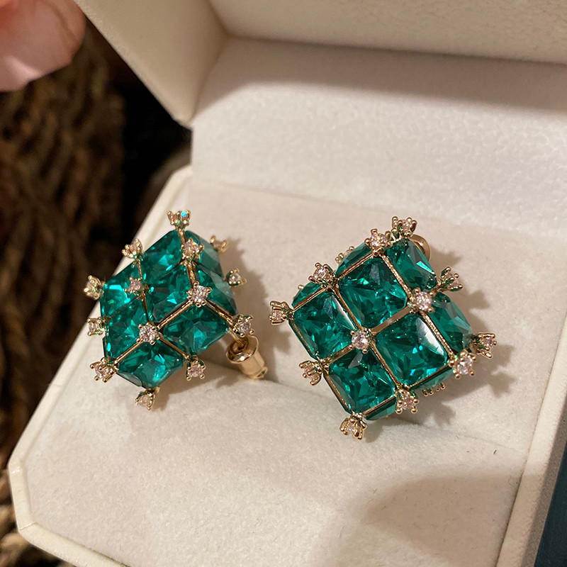 Bông tai khí chất thanh lịch hình vuông Zircon sang trọng mới