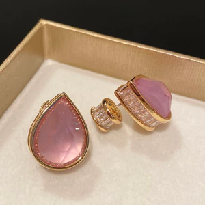 Bông tai Zircon hồng hình giọt nước Tính khí thanh lịch