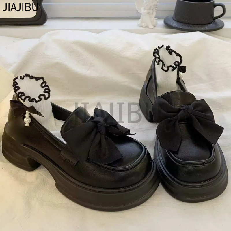 Size 34-42 Giày Nữ Size Lớn Giày Lười Chống Trượt Phong Cách Retro Giản Dị Giày Đi Học Cao Gót Màu Đen Korean Fashion Round Toe Platform Mary Jane Shoes Japanese JK Uniform Lolita Doll Shoes Giày Da Nhỏ Cosplay Mờ Phong Cách Đại Học Anh Với Gót Dày