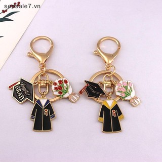 [Hotoy] Móc khóa tốt nghiệp cá nhân sáng tạo đơn giản Mặt dây chuyền trang phục học thuật Unisex cổ điển Sinh viên Quà tặng mùa tốt nghiệp Quà tặng {vn}