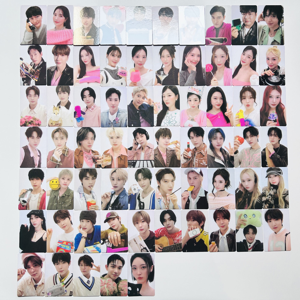 2025 SMTOWN: THE VĂN HÓA, THE FUTURE Album FAMILY Ver / 65 Photoard