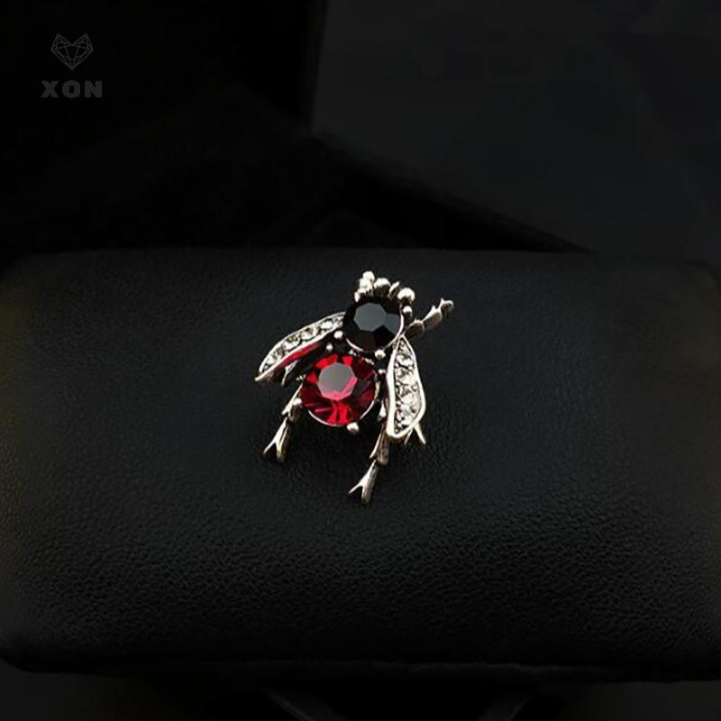 [XON] Trâm cài đính kim cương giả ong cổ điển Xu hướng sáng tạo Côn trùng Corsage Sáng tạo Pin chống ánh sáng [Mina]