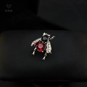 Trâm cài đính kim cương giả ong cổ điển Xu hướng sáng tạo Côn trùng Corsage Sáng tạo Pin chống ánh sáng [Mina]