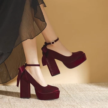 Người Nhỏ Chống Thấm Nước Nền Tảng Giày Cao Gót Nữ Giày Cao Gót Dày Đỏ Ma Phong Cách Mới Hàng Sẵn Có Giày Cao Gót Lizhen Giày Cưới Cô Dâu Dây Đeo Bằng Mũi Tròn Ngọc Trai Giày