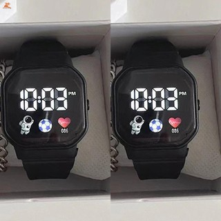 Đồng hồ điện tử kỹ thuật số Led Phi hành gia Mặt vuông lớn Đồng hồ màn hình Led cho trẻ em Học sinh