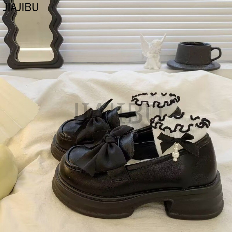 Size 34-42 Giày Nữ Size Lớn Giày Lười Chống Trượt Phong Cách Retro Giản Dị Giày Đi Học Cao Gót Màu Đen Korean Fashion Round Toe Platform Mary Jane Shoes Japanese JK Uniform Lolita Doll Shoes Giày Da Nhỏ Cosplay Mờ Phong Cách Đại Học Anh Với Gót Dày