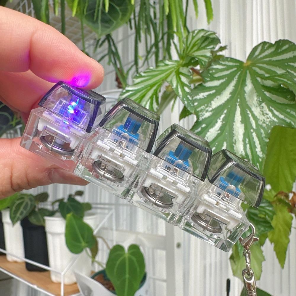 JIGK Fidget Clicker Toy, Base Stress Relief Key Chain, Mặt dây chuyền thú vị Bàn phím LED 4 phím Móc khóa giải nén cho người lớn