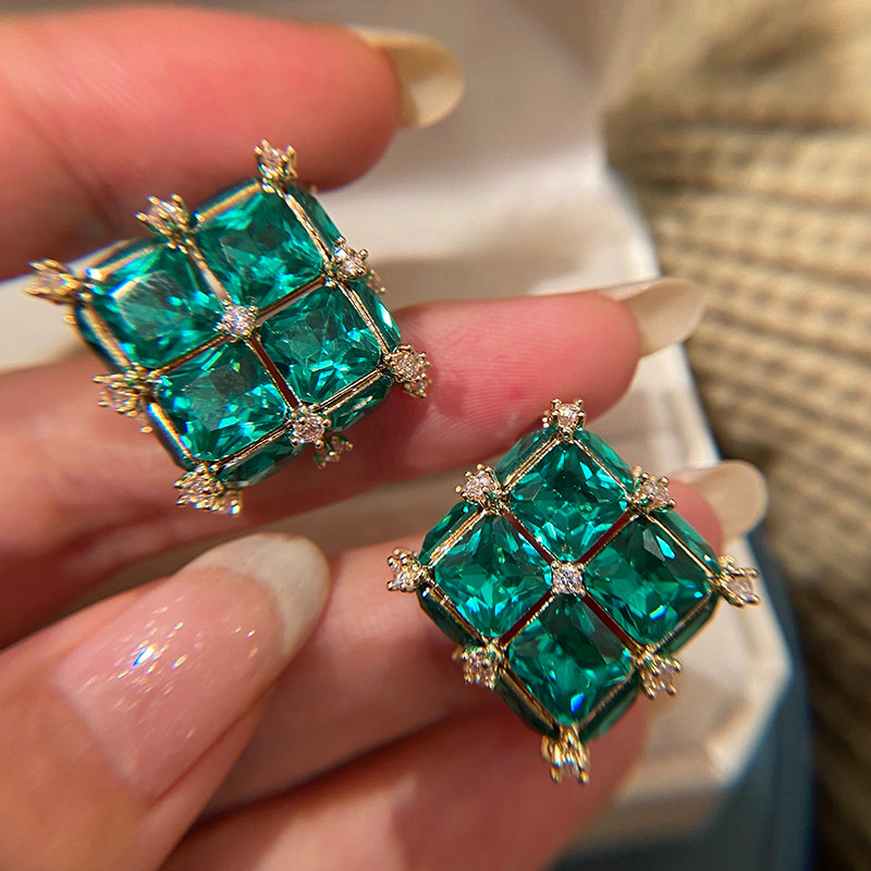 Bông tai khí chất thanh lịch hình vuông Zircon sang trọng mới